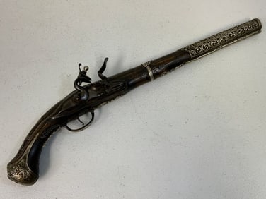 ANTIQUE OTTOMAN TURKEY 18th CENTURY FLINTLOCK PISTOL SILVER DECORATED GUN