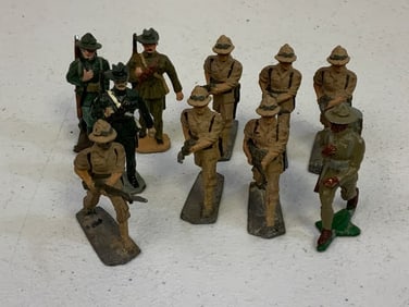 LOT OF PAINTED LEAD TOY SOLDIERS - BRITISH