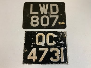 VINTAGE ENGLISH VEHICLES LICENCE PLATES