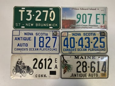 VINTAGE AUTOMOTIVE CANADIAN AND AMERICAN STATES LICENCE PLATES