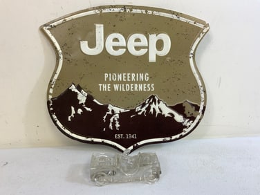 JEEP VINTAGE METAL SIGN AND GLASS MODEL
