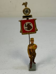 GERMAN NAZI PERIOD LINEOL / ELASTOLIN TOY SOLDIER STANDART BEARER