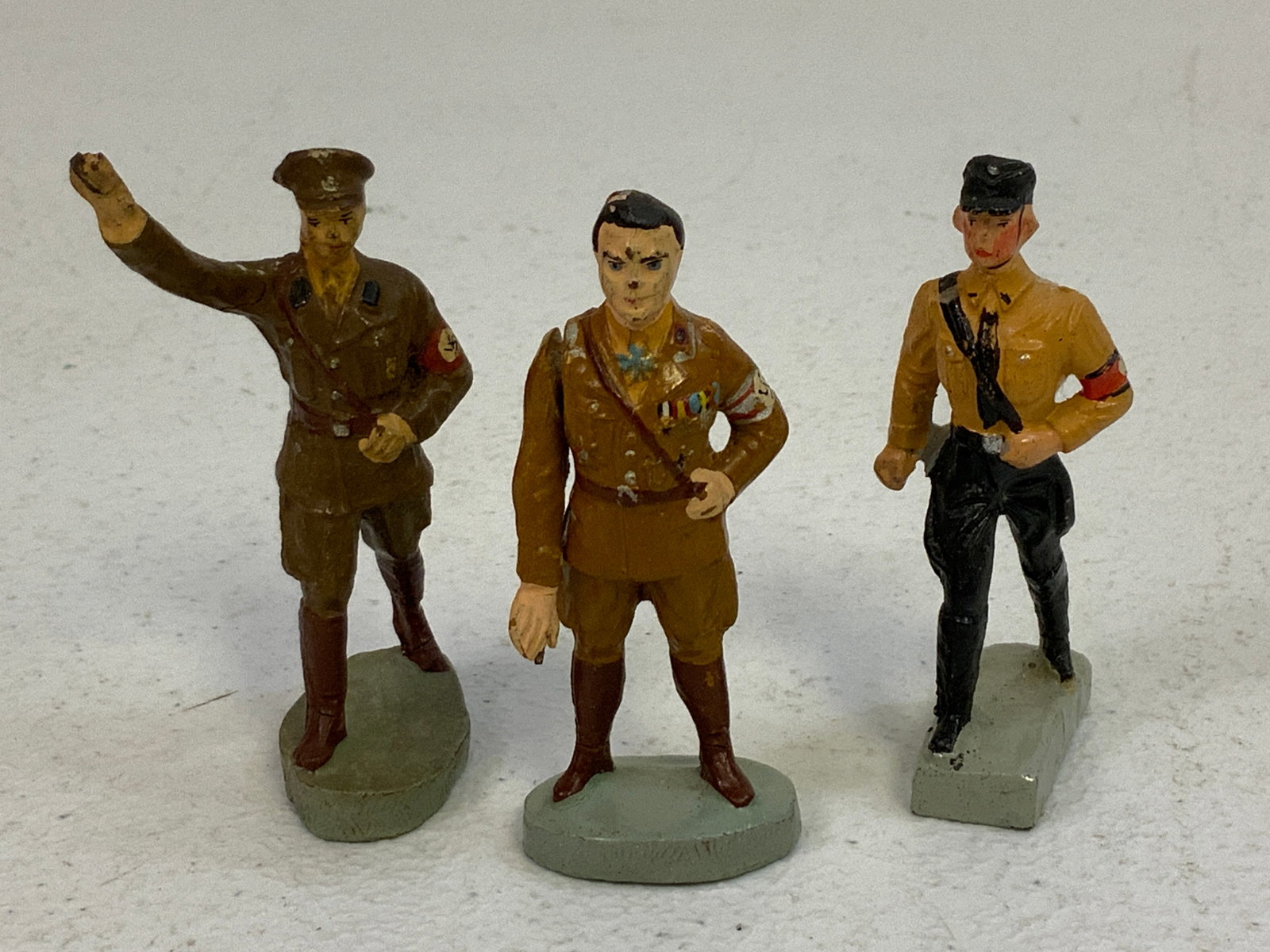 GERMAN NAZI PERIOD LINEOL / ELASTOLIN TOY SOLDIERS NAZI LEADERS: GERMAN NAZI PERIOD LINEOL / ELASTOLIN TOY SOLDIERS NAZI LEADERS. 3" TALL.