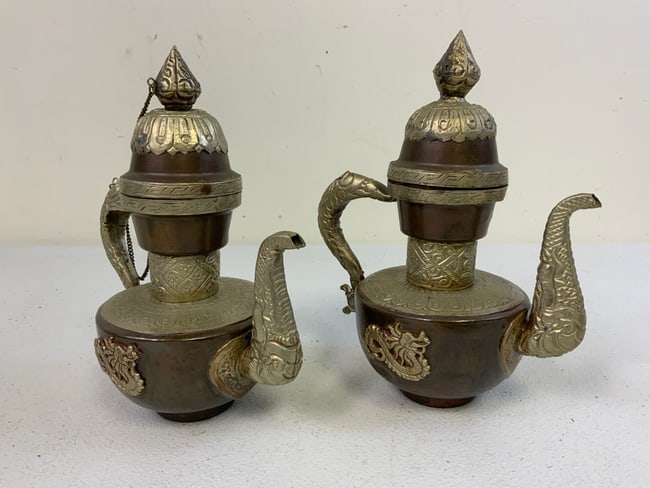 ANTIQUE MONGOLIAN TIBETAN COPPER AND BRASS COFFEE OR TEA POTS: ANTIQUE MONGOLIAN TIBETAN COPPER AND BRASS COFFEE OR TEA POTS. 9" TALL. FROM DR. PAUL LYNN COLLECTION.