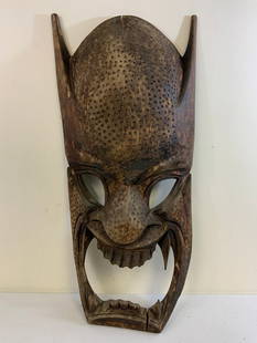 ANTIQUE LARGE JAPANESE BUDIST TEMPLE WOODEN DEMON GUARDIAN MASK: ANTIQUE LARGE JAPANESE BUDIST TEMPLE WOODEN DEMON GUARDIAN MASK. DISPALYS A GREAT AGE. CIRCA 19TH CENTURY BIZEN PROVINCE. LARGE SIZE 31" X 14" GREAT DISPLAY PIECE. FROM DR. PAUL LYNN COLLECTION.