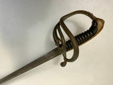 ANTIQUE FRENCH GUARD OFFICER SWORD
