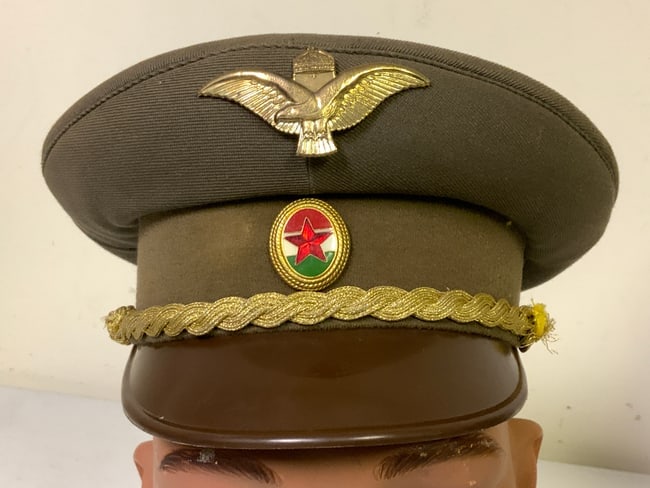 HUNGARY VINTAGE HUNGARIAN AIRFORCE OFFICERS VISOR HAT: VINTAGE HUNGARIAN AIRFORCE OFFICERS VISOR HAT. VERY NICE CONDITION.