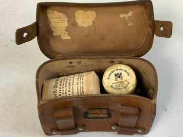 WWII GERMAN MEDIC FIRST AID LEATHER POUCH WITH CONTENTS