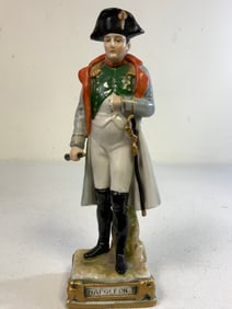 VINTAGE NAPOLEON BANAPARTE PORCELAIN FIGURINE