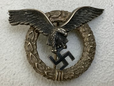 WWII GERMAN LUFTWAFFE ROUND WREATH PILOTS BADGE BY C.E.JUNCKER