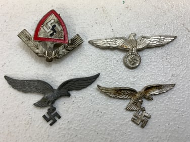 WWII GERMAN METAL INSIGNIA LOT