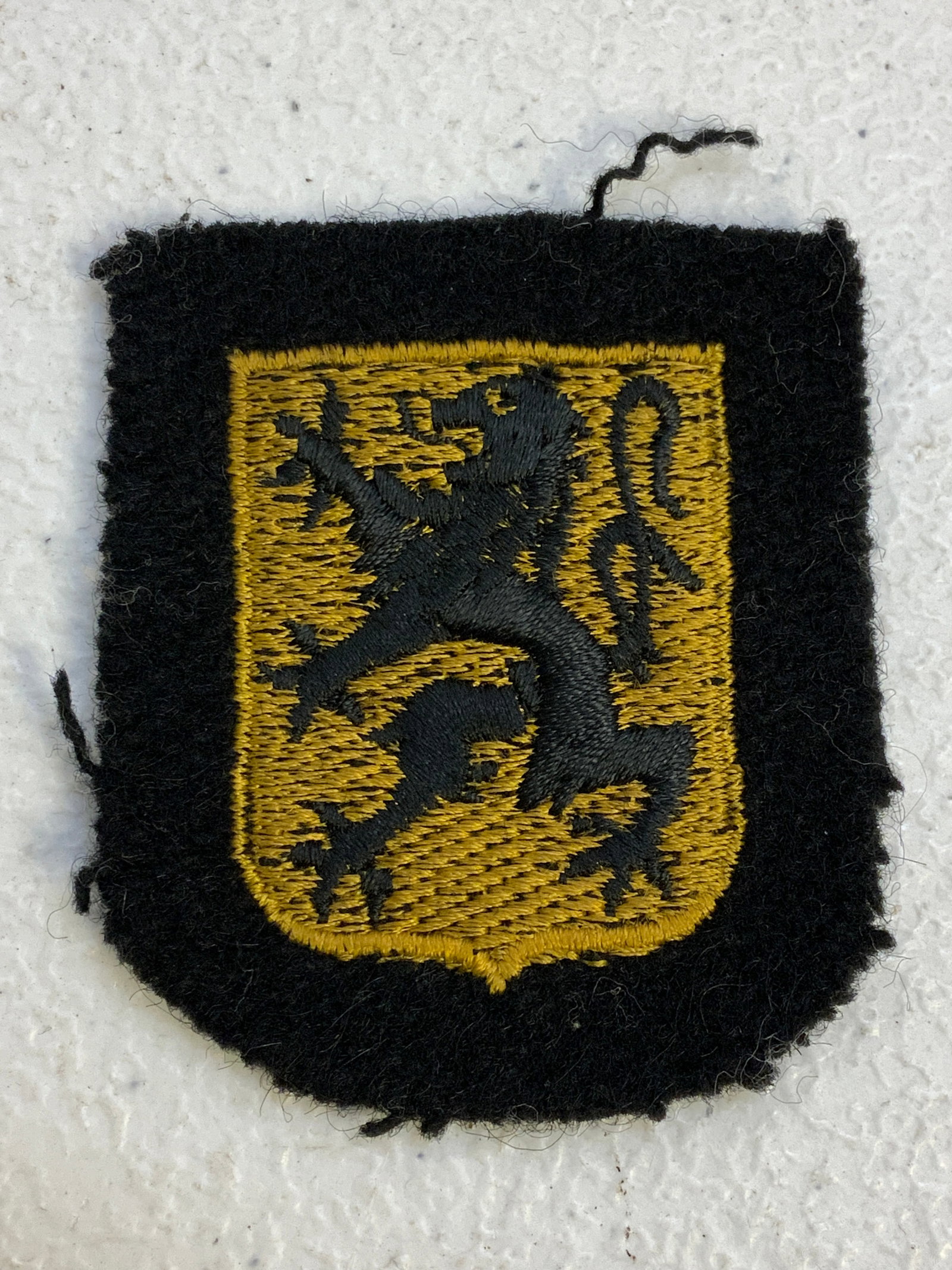 WWII GERMAN WAFFEN SS FLEMISH MEMBER SLEEVE PATCH: WWII GERMAN WAFFEN SS FLEMISH MEMBER SLEEVE PATCH. GOOD CONDITION . EMBROIDERY.