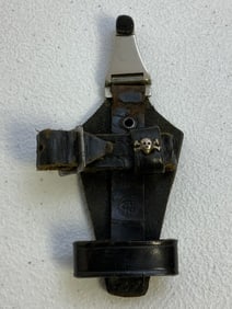 GERMANY THIRD REICH SS VERTICAL DAGGER HANGER