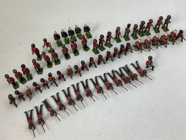 BRITAINS VINTAGE TOY LEAD SOLDIERS LARGE LOT