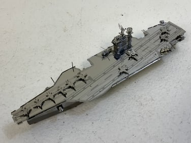 USS THEODORE ROOSEVELT NIMITZ CLASS AIRCRAFT CARRIER ALL METAL MODEL