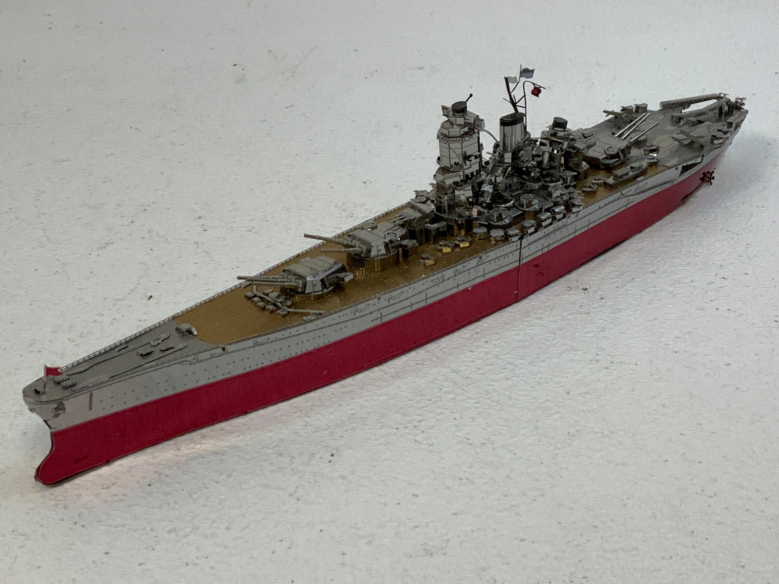 WWII JAPANESE BATTLESHIP YAMATO ALL METAL MODEL: WWII JAPANESE BATTLESHIP YAMATO ALL METAL MODEL. 12" LONG.