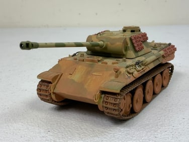WWII GERMAN PANTHER DIE CAST MODEL CUSTOM DETAILED