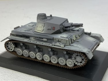 WWII GERMAN PANZER IV AUS F.D DIE CAST MODEL