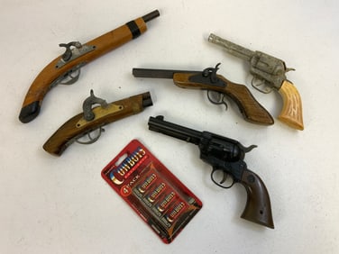 VINTAGE TOY GUNS