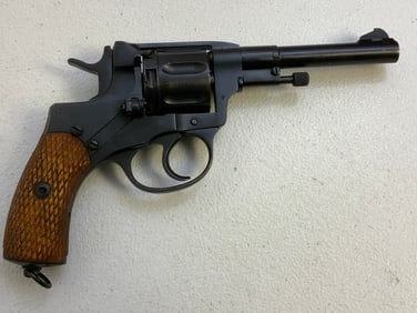 USSR M1895 NAGANT REVOLVER WITH HOLSTER