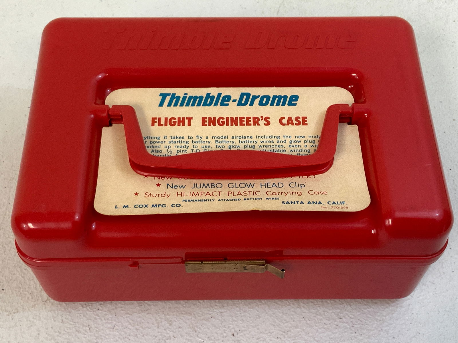 VINTAGE THIMBLE DROME FLIGHT ENGINEERS CASE WITH CONTENTS: VINTAGE THIMBLE DROME FLIGHT ENGINEERS CASE WITH CONTENTS. RARE TO FIND.
