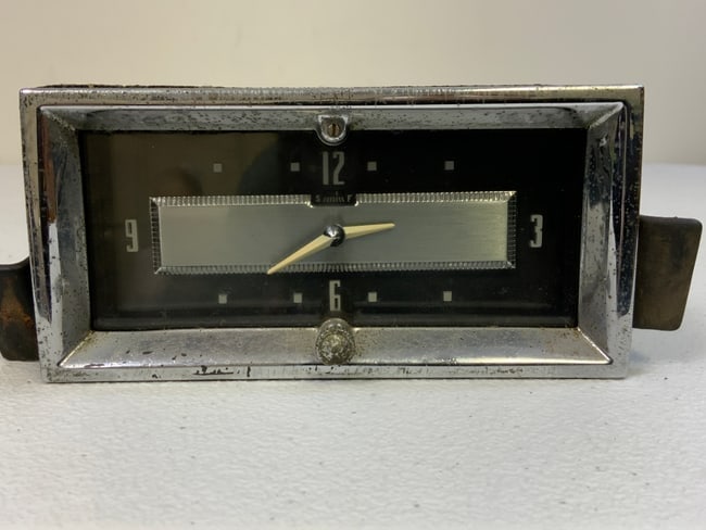 VINTAGE CADILLAC 1950'S SERIES WESTCLOX DASH CLOCK: VINTAGE CADILLAC 1950'S SERIES WESTCLOX DASH CLOCK . APPEARS TO BE IN GOOD CONDITION. DATED 1950 AND STATED THAT IT CAME FROM 1953 CADILLAC