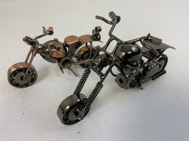 LOT OF 2 MOTORCYCLES MODELS MADE FROM SCRAP METAL