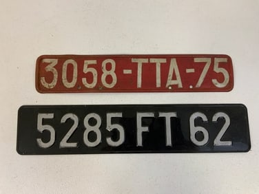 VINTAGE FRENCH VEHICLES AUTOMOTIVE LICENCE PLATES