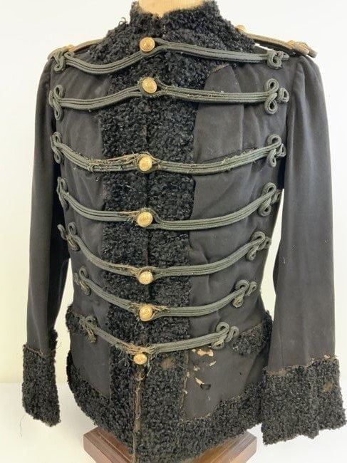 ANTIQUE FRENCH HUSSAR PELICE UNIFORM JACKET: FRENCH HUSSAR PELICE UNIFORM JACKET. 1870S -1890S . SHOWS A GREAT AGE. SOME DECORATED CORDS COMING LOSE AND HOLES. STILL GOOD CONDITION FOR ITS AGE. COMPLETE WITH SHOULDER BOARDS.