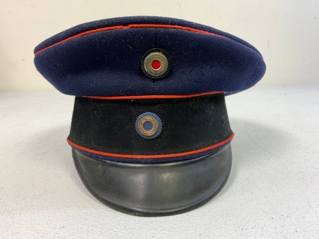 IMPERIAL GERMAN BAVARIAN OFFICER VISOR HAT: IMPERIAL GERMAN BAVARIAN OFFICER VISOR HAT . VERY GOOD CONDITION FOR ITS AGE. NICE MAKER MARK INSIDE