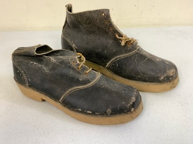 WWII NAZI GERMAN CONCENTRATION CAMP INMATE SHOES
