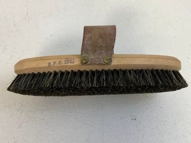 WWII GERMAN CAVALRY HORSE CLEANING BRUSH