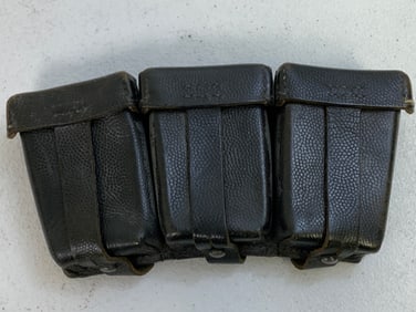 WWII GERMAN MILITARY K 98 AMMUNITION POUCH BLACK LEATHER