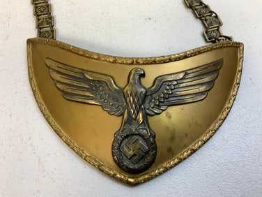 GERMANY THIRD REICH NSDAP STANDART BEARERS GORGET