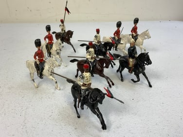 BRITAINS VINTAGE TOY LEAD SOLDIERS MOUNTED CAVALRY