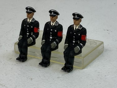 GERMAN NAZI PERIOD LINEOL / ELASTOLIN TOY SOLDIERS SS OFFICERS SITTING DOWN
