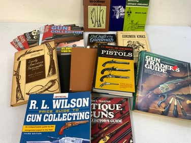 LARGE LOT OF GUN RELATED BOOKS