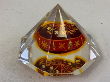 UKRAINE VINTAGE UKRAINIAN TRADITIONAL PAINTED EGG INSIDE A PRIZM