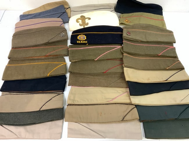 USA US MILITARY HEADGEAR LARGE LOT: USA US MILITARY HEADGEAR LARGE LOT