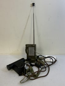 US MILITARY VIETNAM WAR ERA RT 278 RADIO RECEIVER AND EQUIPMENT