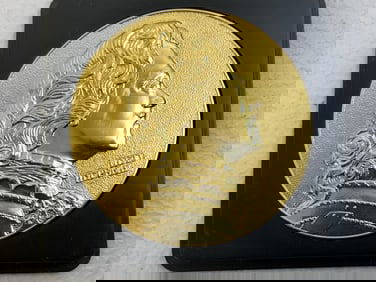 USSR PETER THE GREAT PALACE PETERHOF MONPLAISIR MEDAL