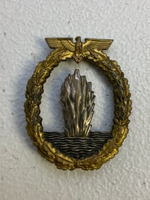 WWII GERMAN NAVY KRIEGSMARINE MINE SWEEPER BADGE