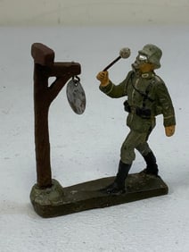 GERMAN NAZI PERIOD LINEOL / ELASTOLIN TOY SOLDIERS GAS SIGNAL MAN