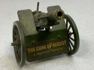 VINTAGE BRITAINS LTD GUNS OF AUGUST TOY CANNON