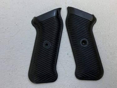 GERMAN MP40 GRIPS