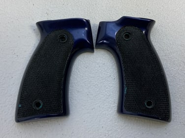 GERMAN FG42 BAKELITE GRIPS