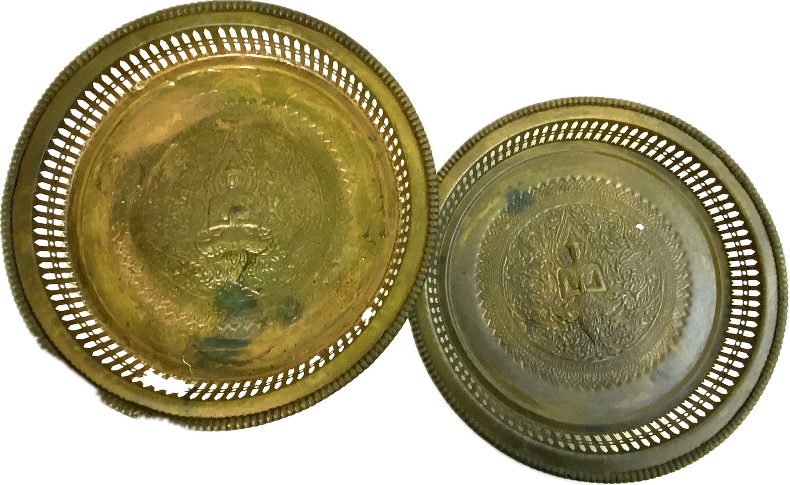 THAILAND ANTIQUE FOOTED BOWLS APSARA FAILURE: THAILAND ANTIQUE FOOTED BOWLS APSARA FAILURE. LOT OF 2 . 12" DIAM. 5 " AMD 2 1/2" HEIGHT. FROM DR. PAUL D. LYNN COLLECTION.