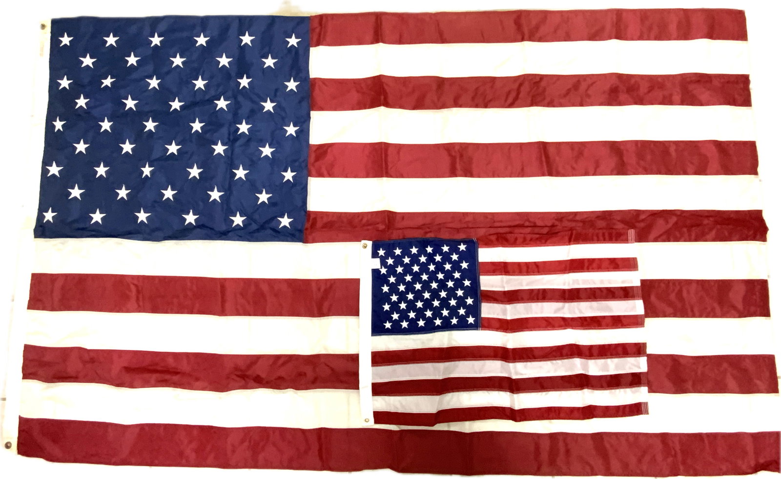 USA FLAGS AMERICAN MADE (1 of 2)