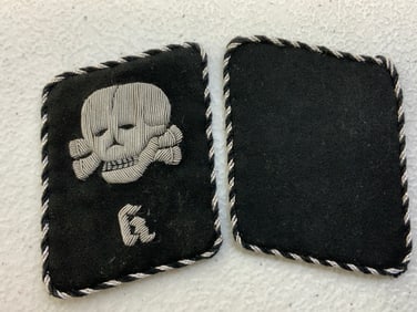 SS "TOTENKOPFVERBANDE" ENLISTED MAN''S COLLAR TABS