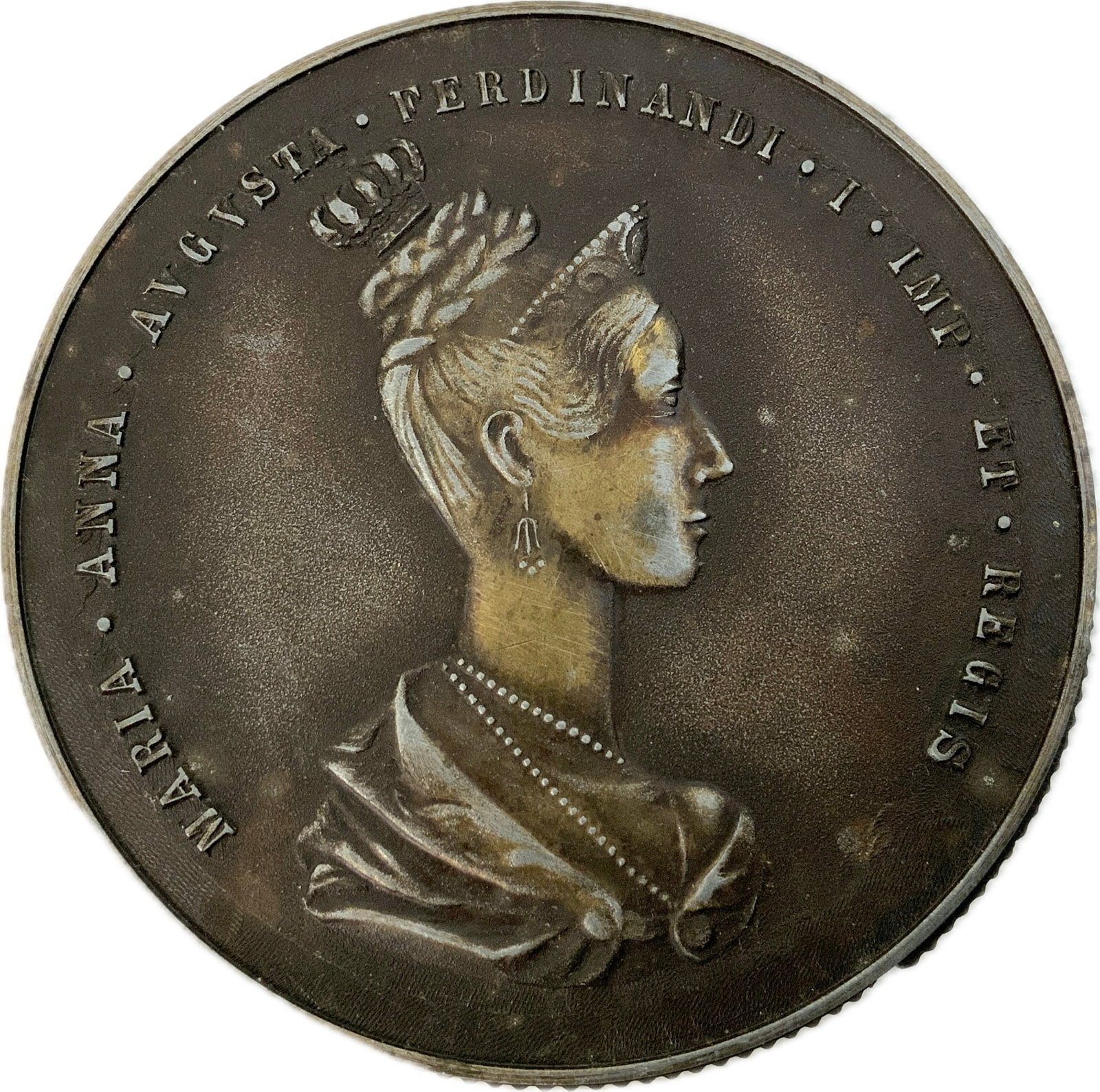VINTAGE BRASS FOLDING MAGNIFYING GLASS MARIA ANNA AUGUSTA FERDINAND: VINTAGE BRASS FOLDING MAGNIFYING GLASS MARIA ANNA AUGUSTA FERDINAND. 3" DIAM.